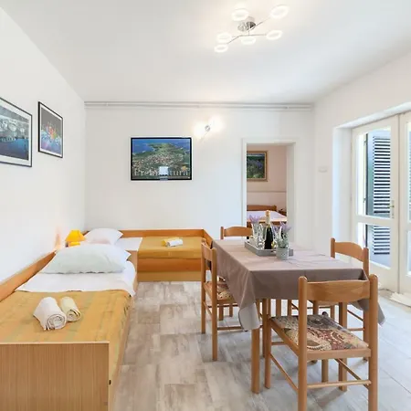 Ema Apartman Premantura